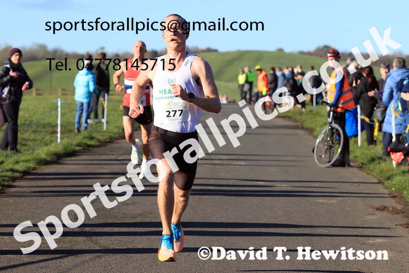 Senior Men and Womens 2023 Heaton Memorial 10k Road Race, Newcastle Town Moor, Newcastle.  Photo: David T. Hewitson/Sports for All Pics